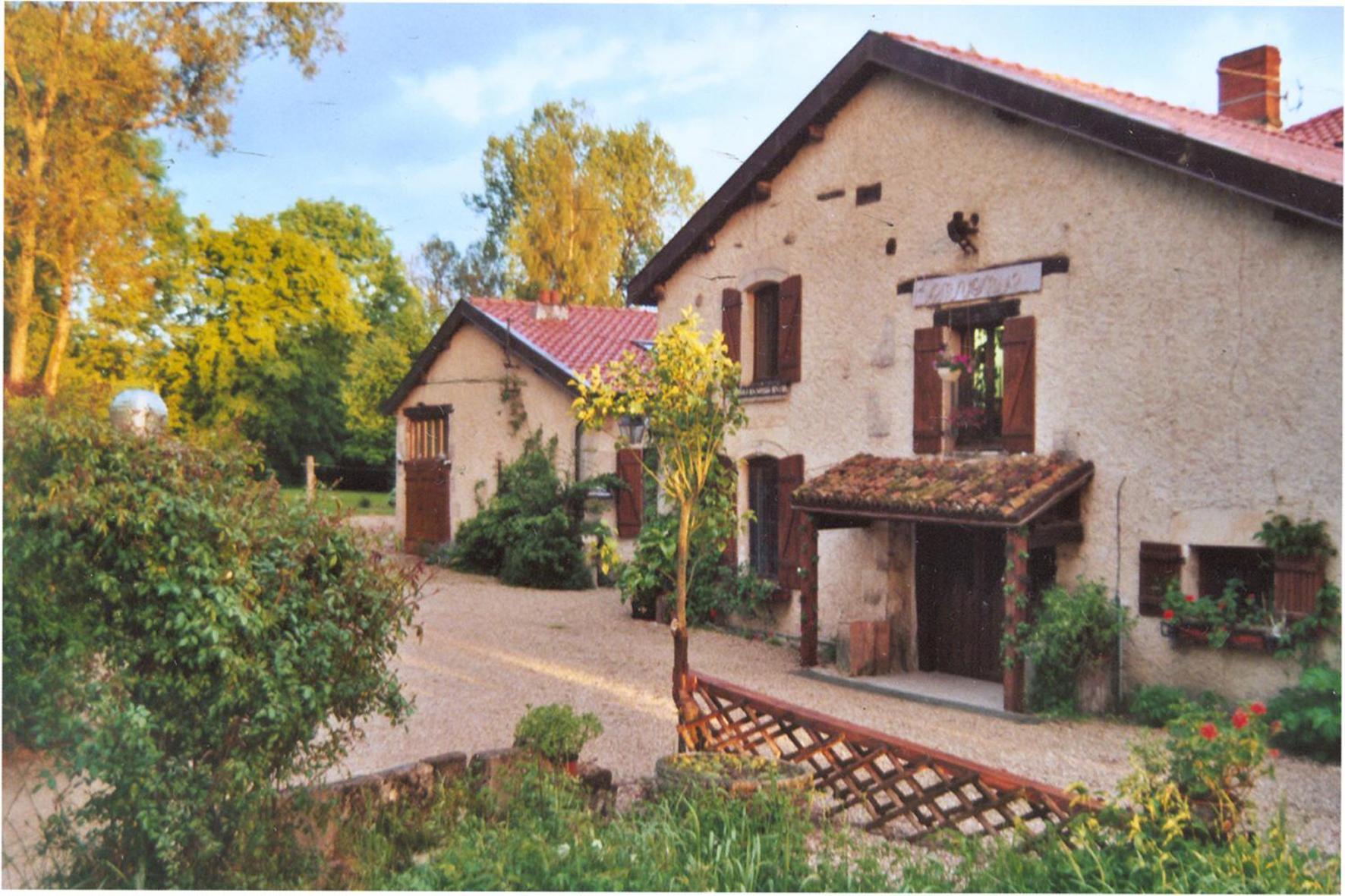Logis Hotel Le Chantoiseau Chaumont-sur-Aire Ngoại thất bức ảnh