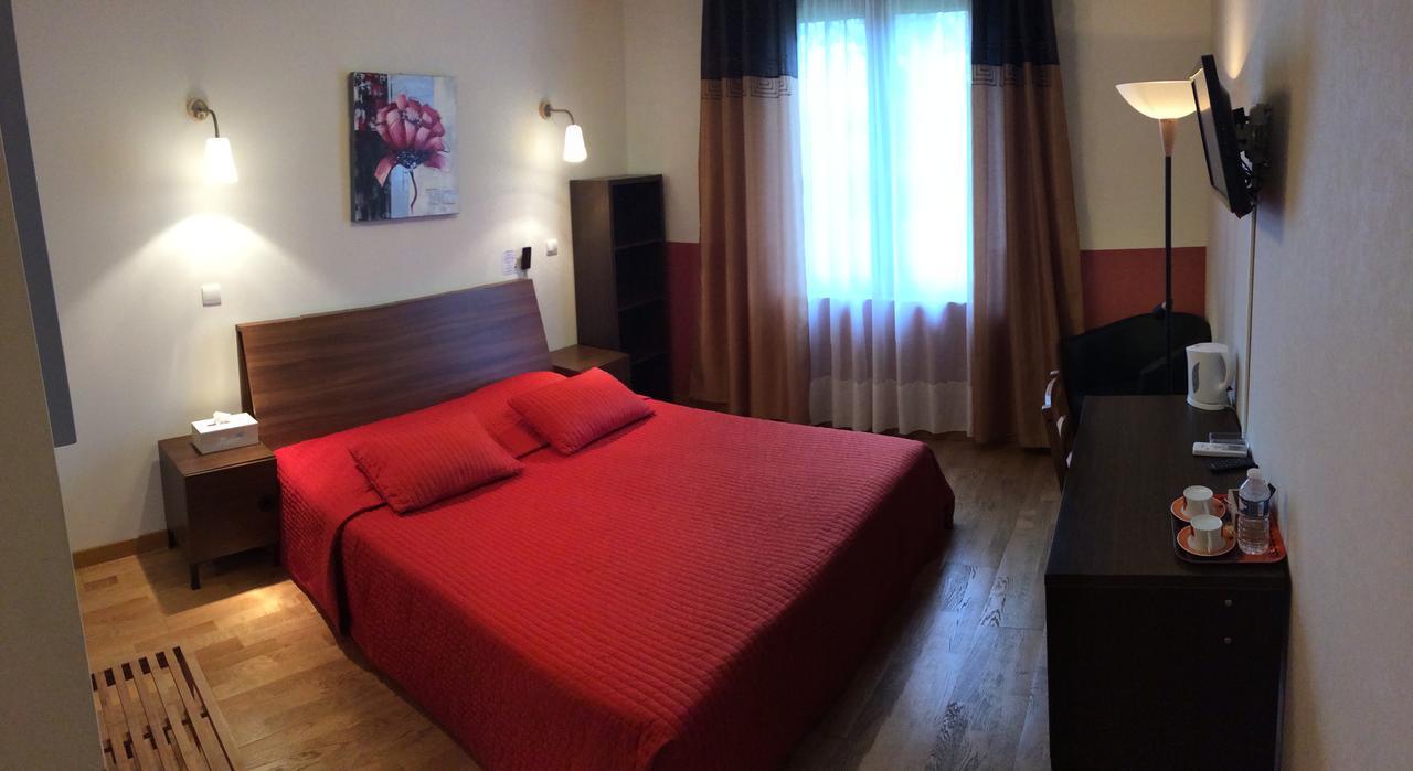 Logis Hotel Le Chantoiseau Chaumont-sur-Aire Ngoại thất bức ảnh